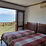 Bangalô No Condominio Yacamim Praia Do Curral Ilhabela