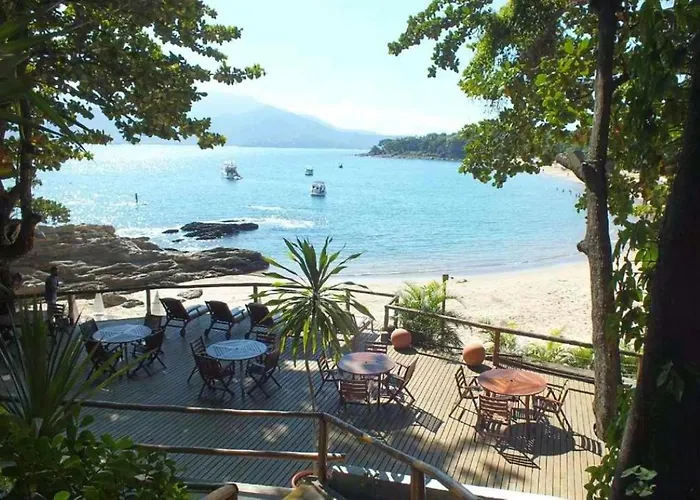 Bangalo Com Vista Para O Mar No Condominio Yacamim Ilhabela Praia Do Curral